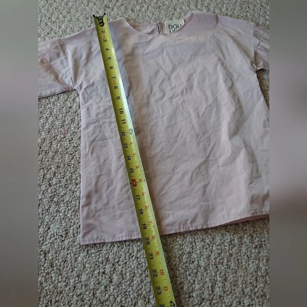 Douuod Made in Italy light pink top size 10Y